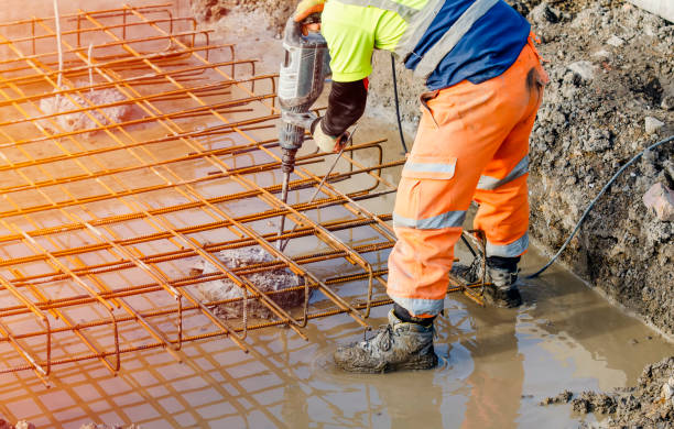 Best Concrete Driveway Installation  in Le Roy, IL