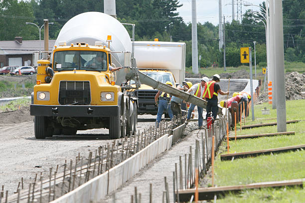 Best Concrete Sidewalk Installation  in Le Roy, IL
